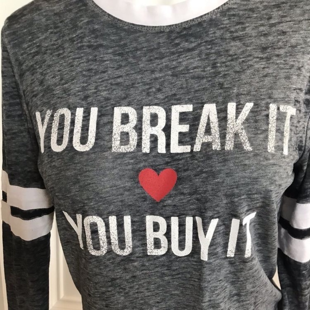 Long sleeve shirt size XL and a pink bra size XL